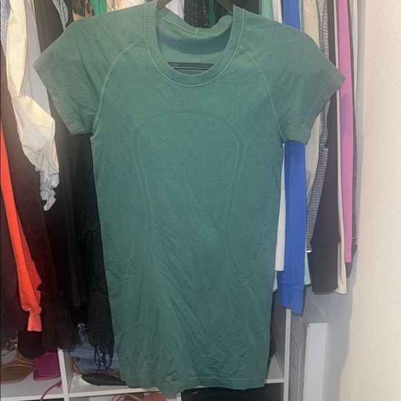 Lululemon swifty tech top - Picture 1 of 4
